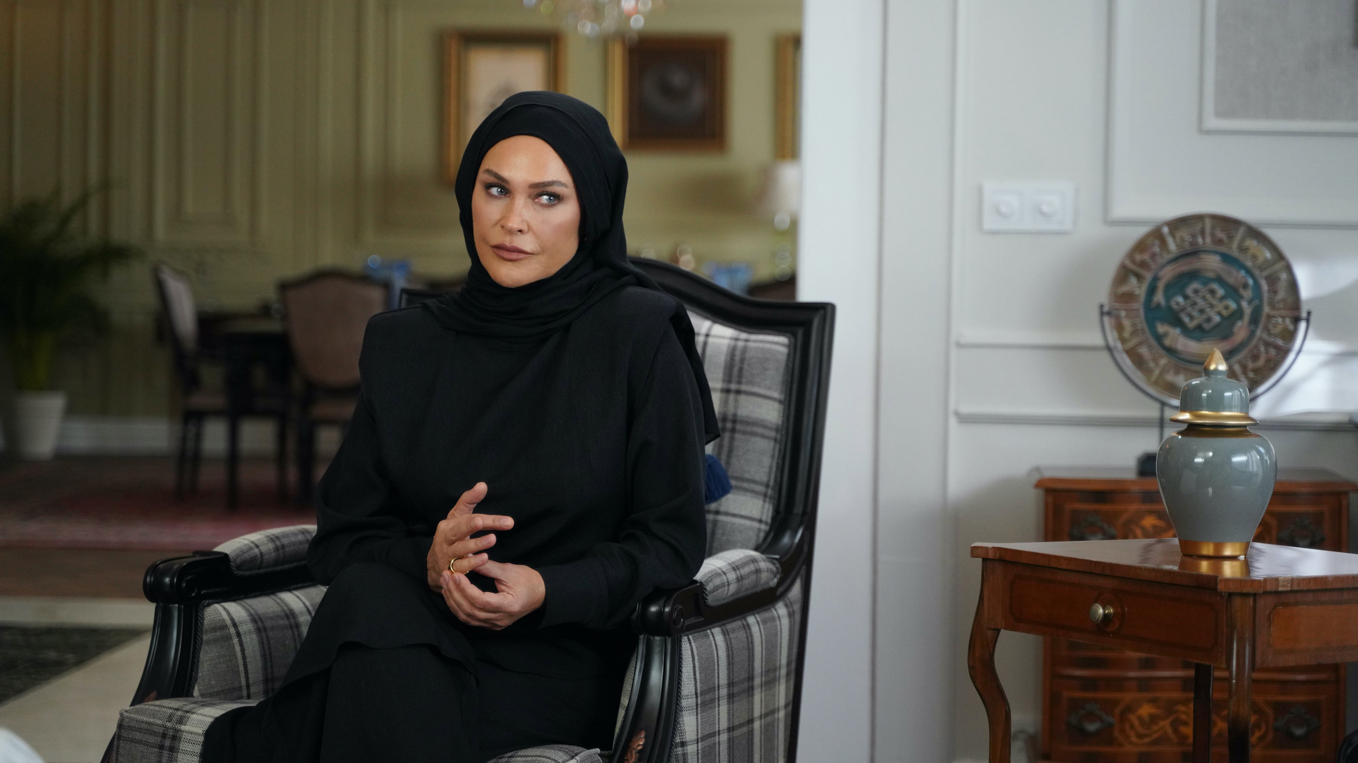 Ayni Yagmur Altinda Fazilet Aydan