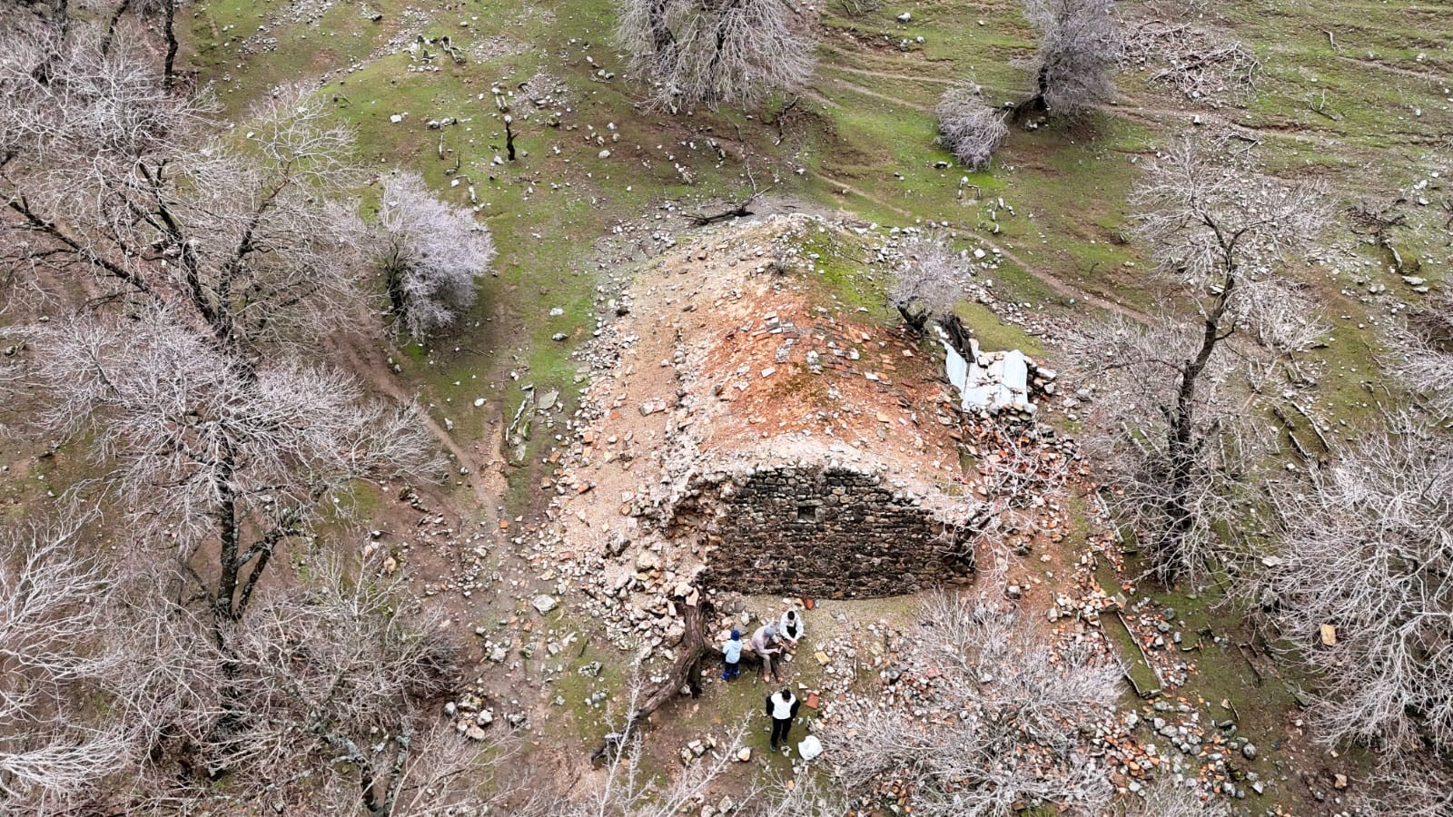 Batman'da Gizemli Keşif! Tesadüfen Bulunan Yeraltı Camisine Ziyaretçi Akını 2
