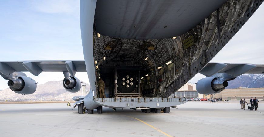 Bir Ilk Abd Dev Ucakla Nukleer Reaktor Tasidi