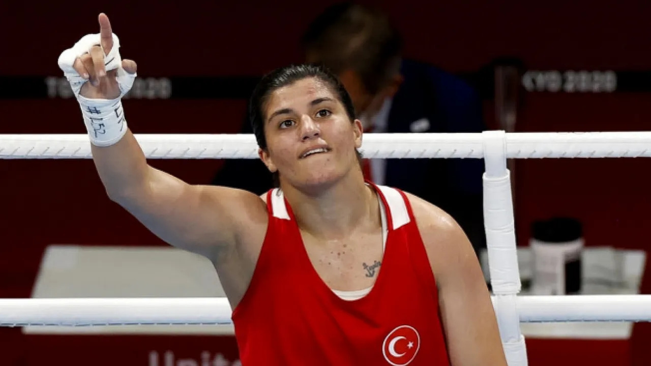 Busenaz Surmeneli Olimpiyat Sampiyonu H6495 Eb46E