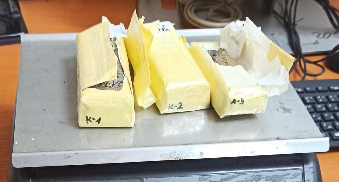 Çiçek Tırında 1.4 Milyon Euroluk Uyuşturucu! (2)