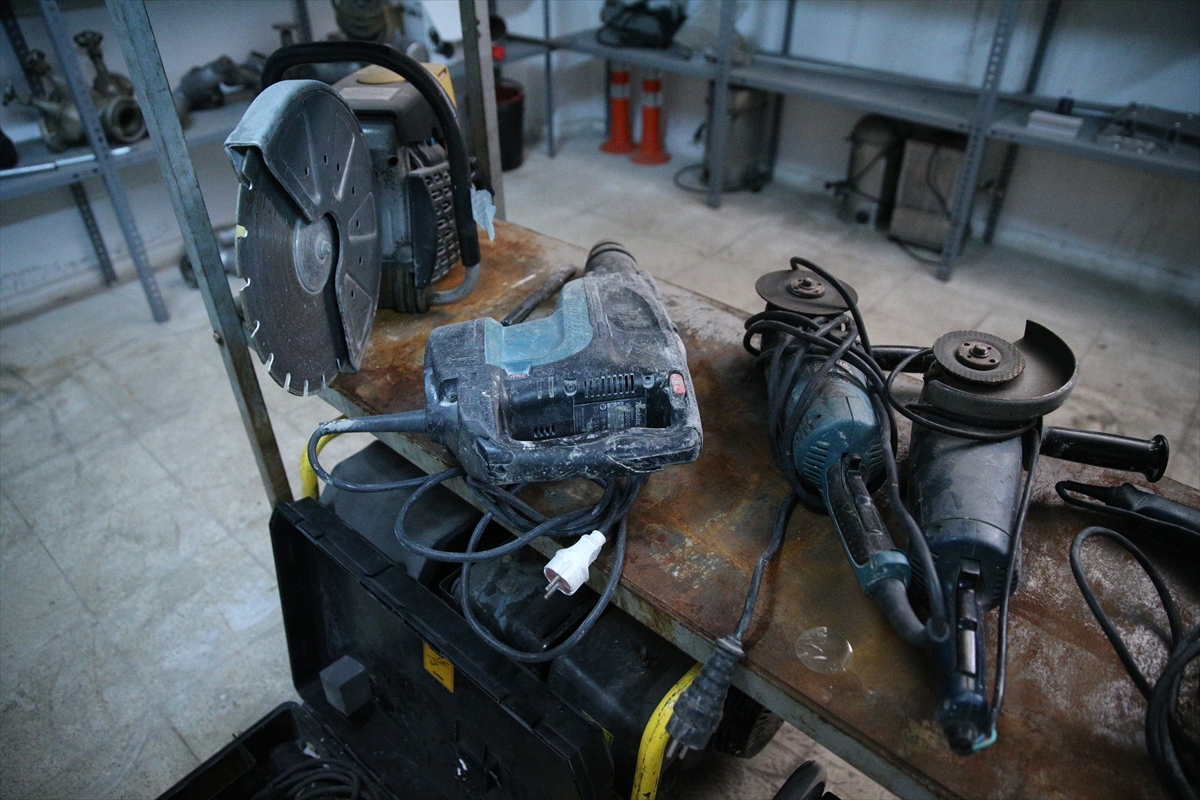 Enkazın Izlerini Taşıyan Ekipmanlar Niğde'de 'Vefa' Deposunda Gözümüz Gibi Bakacağız (5)