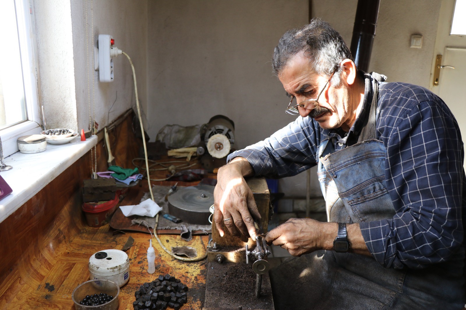 Erzurum'un 'Siyah İncisi'ne Adanmış Bir Ömür Halis Ustanın 45 Yıllık Sessiz Direnişi