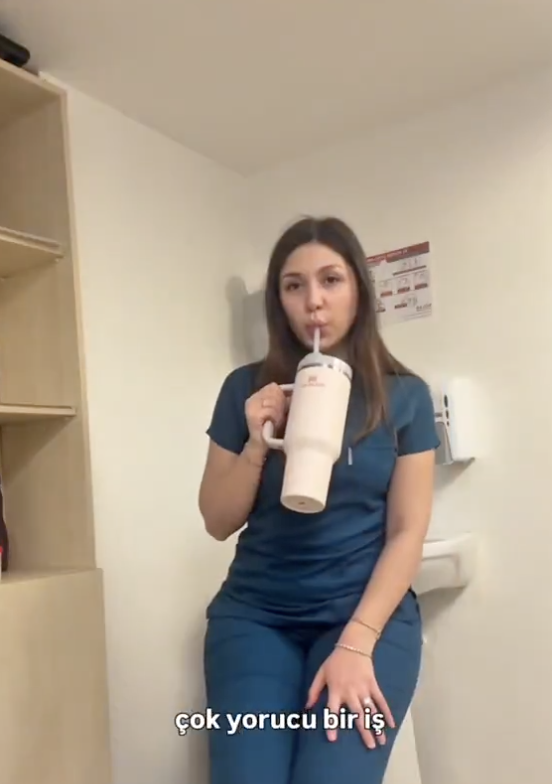 Eşiiçinmesleğibırakanhemşire5678825