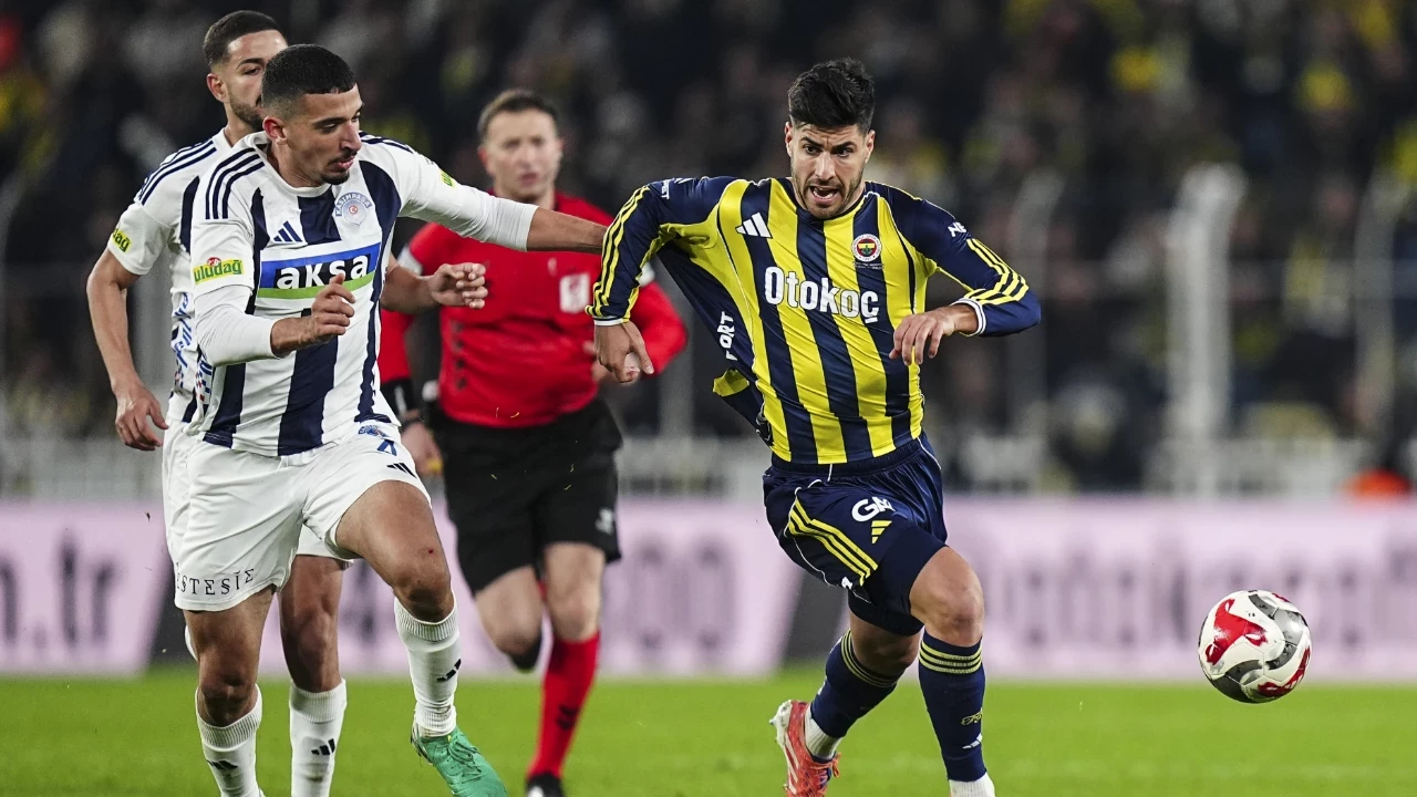 Fenerbahce Kasimpasaya Takildi 9011De Yikim 1 1 Mow0
