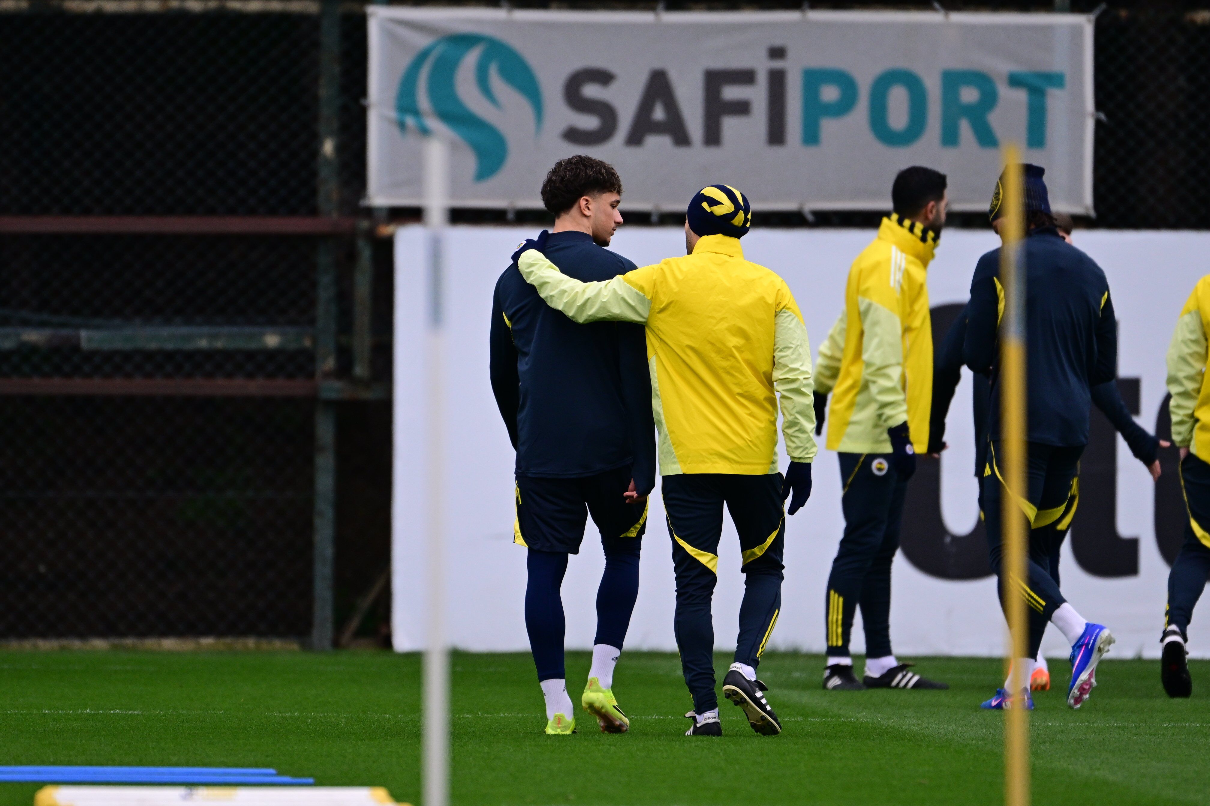 H B L H Um W4 A E Sj U