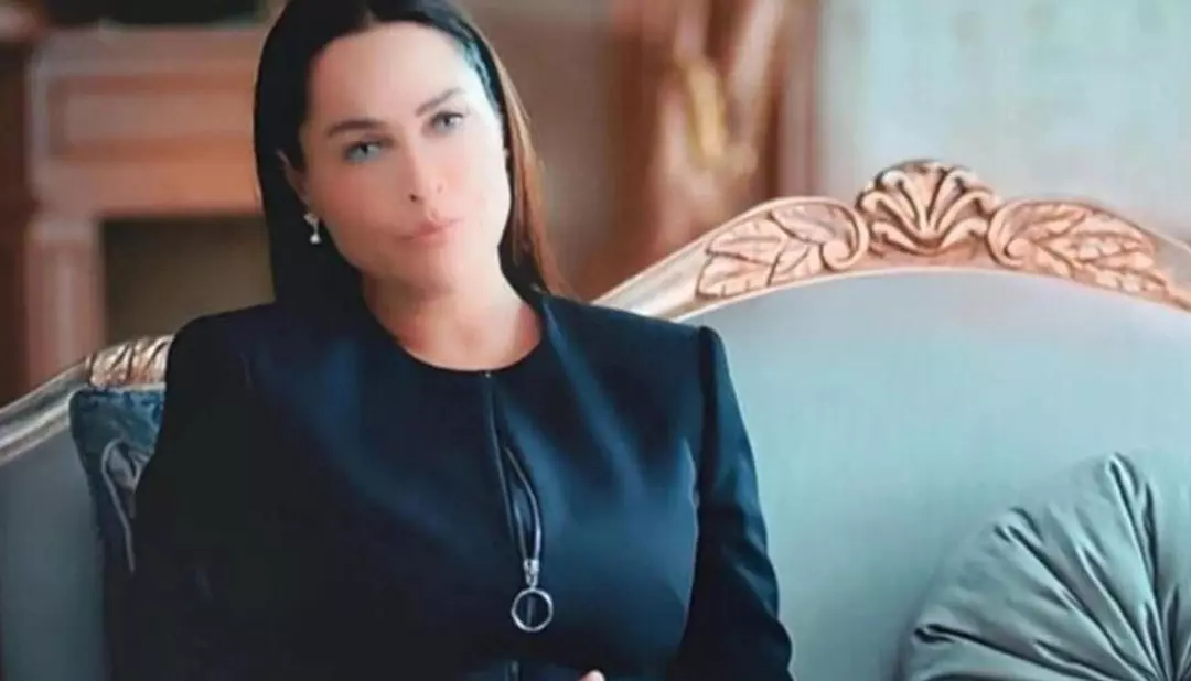 Hülya Avşar Masumiyet