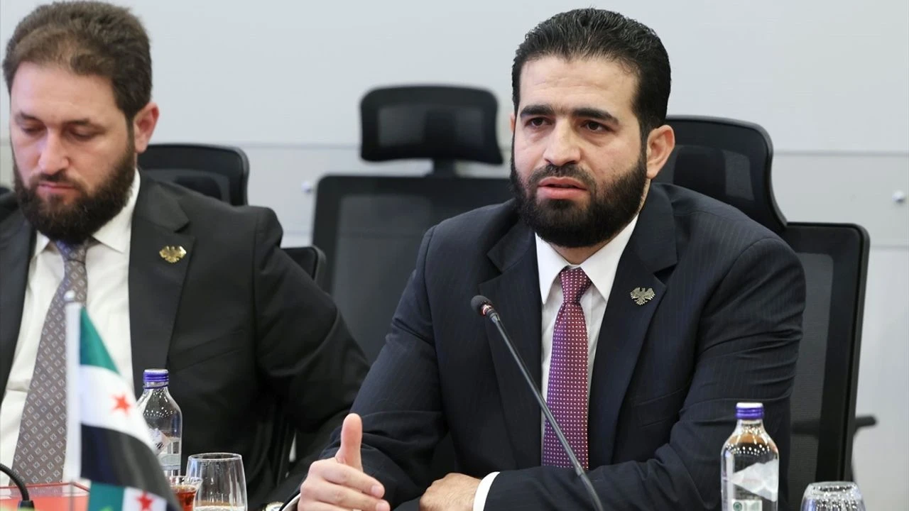 Icisleri Bakani Yerlikaya Suriye Icisleri Bakani Hattab Ile Gorustu