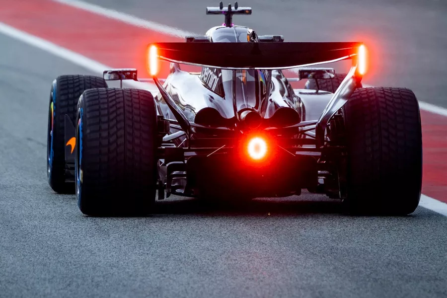 Oscar Piastri Mclaren-2