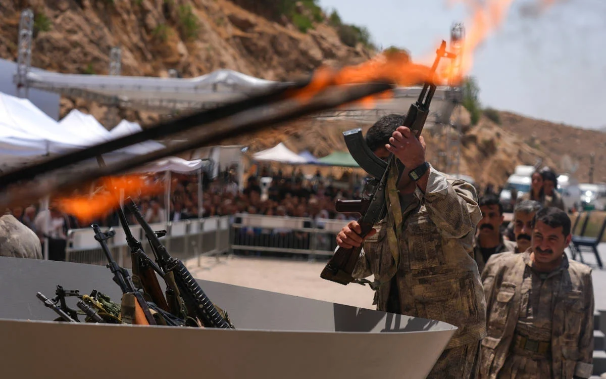 Pkk Silah Birakma Toreni