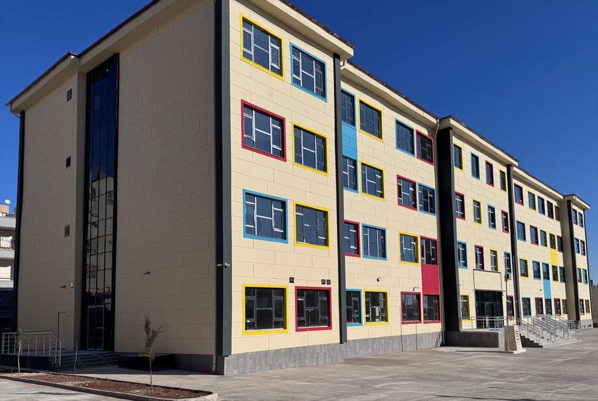 Şanlıurfa'da Eğitim Seferberliği Depremin Izleri 145 Yeni Okulla Silindi,-1