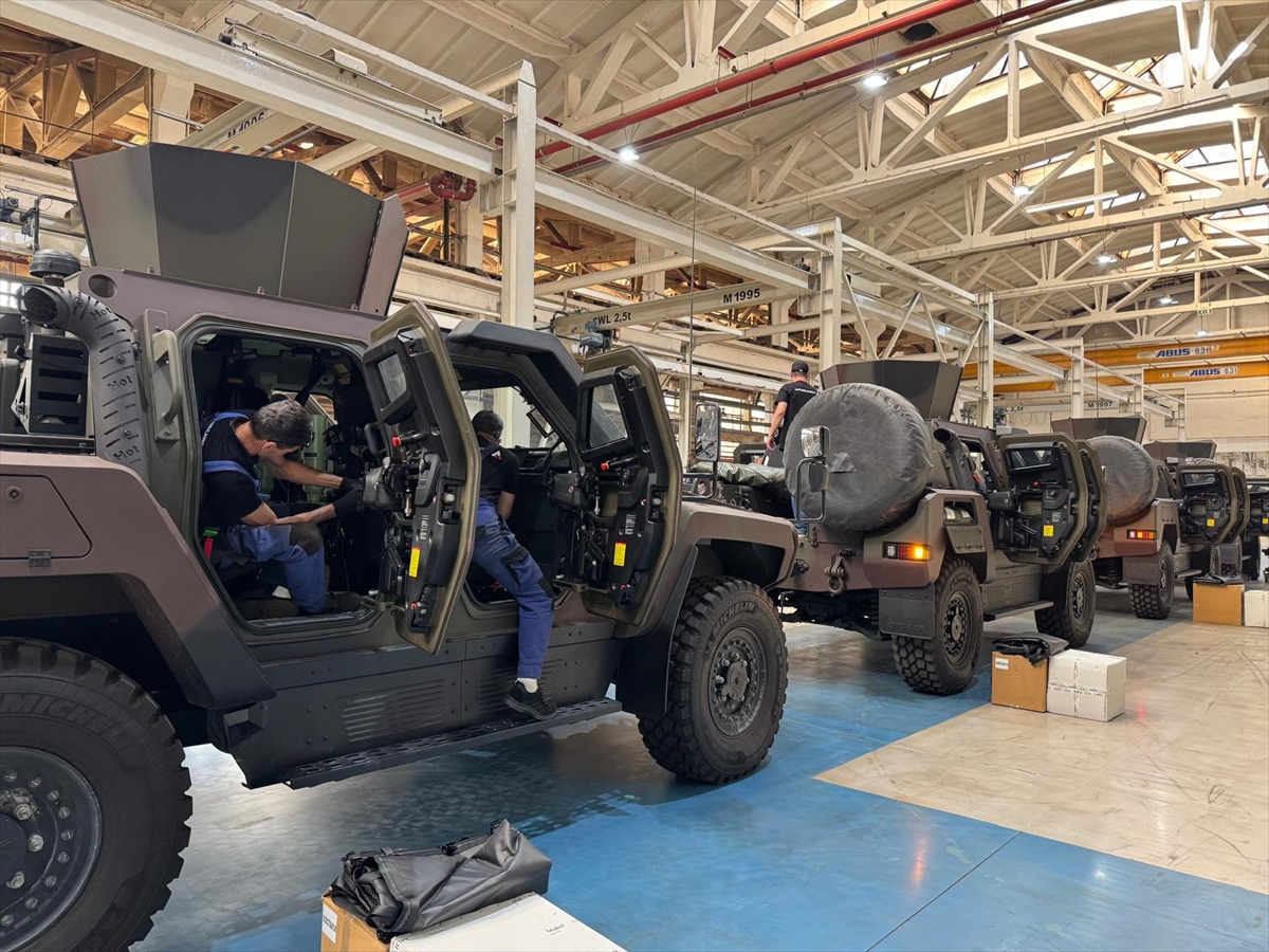 Türk'ün Çelik Imzası Tarihi Ihracatımız Cobra Ii Sahnede (2)