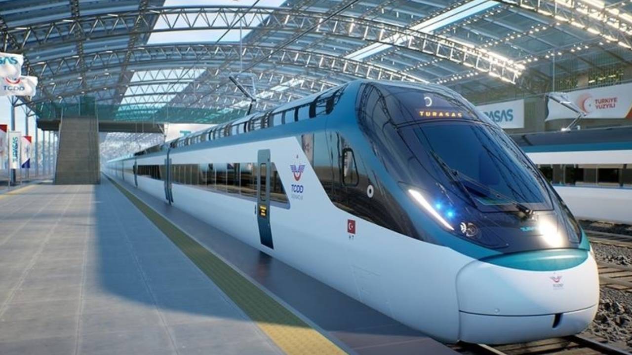  Bakan Uraloğlu duyurdu: 4 şehre hızlı tren geliyor, 6 saatlik seyehat süresi 2 saate düşecek 