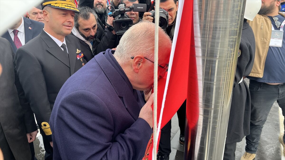 A A 20260318 40855712 40855711 C A N A K K A L E D E D E N I Z Z A F E R I N I N 111 Y I L D O N U M U T O R E N L E R I B A S L A D I