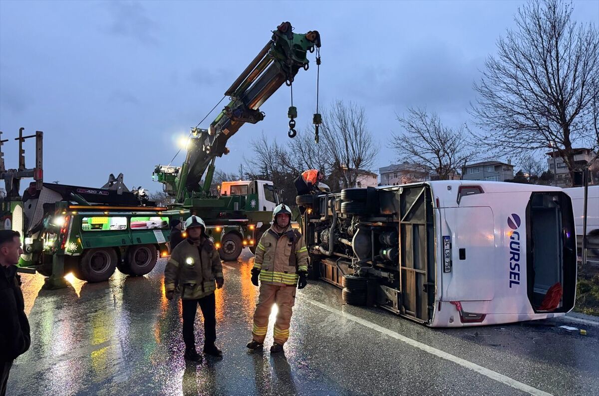 A A 20260319 40875465 40875463 B U Y U K C E K M E C E D E S E R V I S A R A C I N I N D E V R I L M E S I S O N U C U 1 K I S I O L U 9 K I S I Y A R A L A N D I