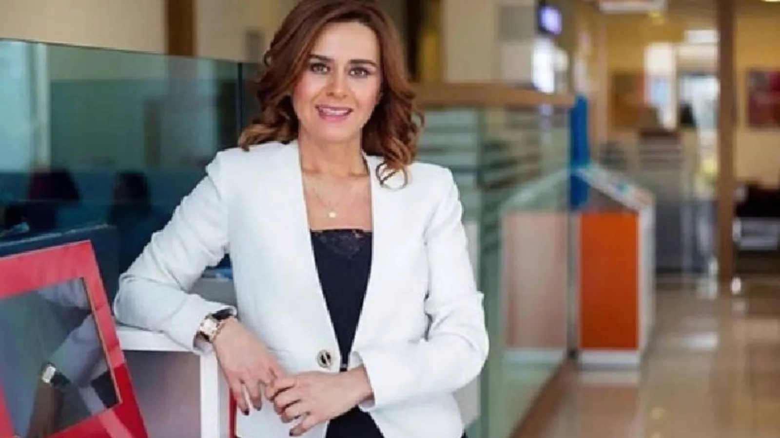 Ac0Eefe9 C00C 4444 8017 7F296A093Ed1