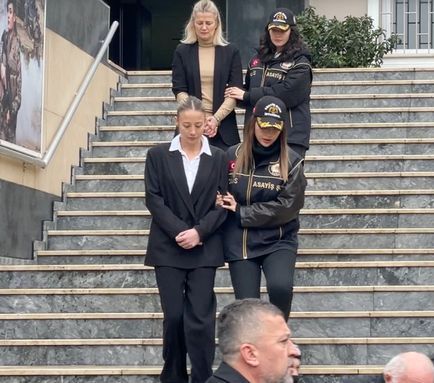 Aleyna Kalaycioglu Ve Annesi Adliyeye Sevk Edildi 2