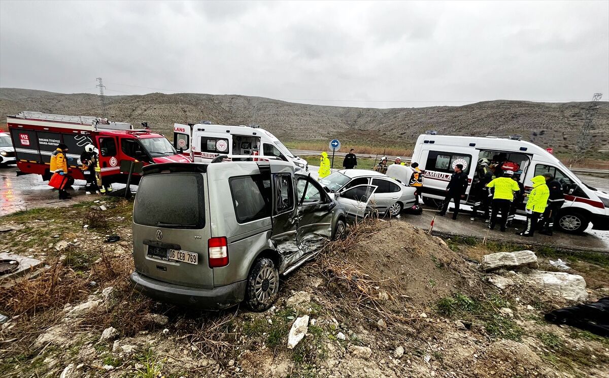 Ankarada Trafik Kazasi 2