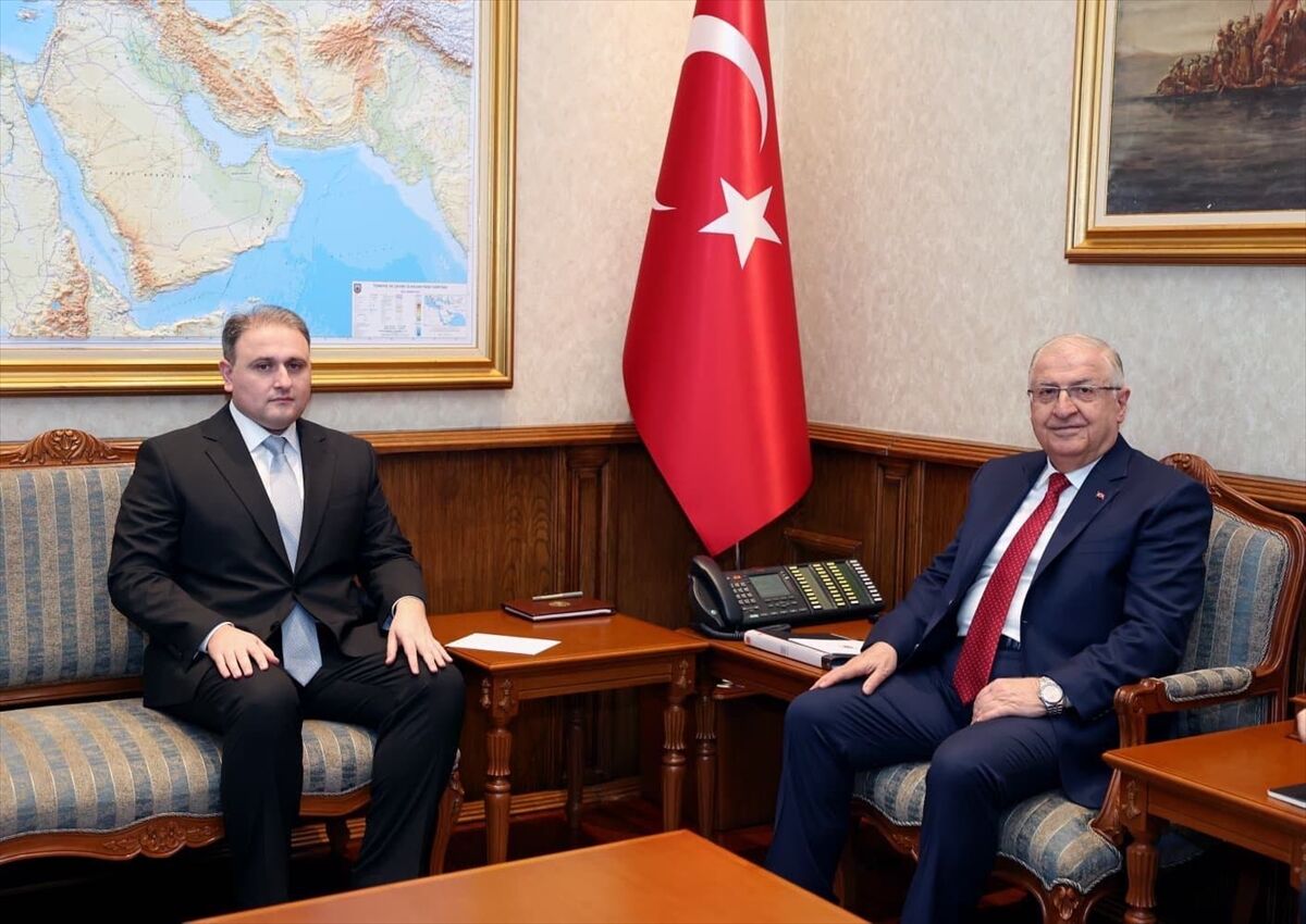 Bakan Güler, Azerbaycanlı Mevkidaşı Ile Görüştü (1)