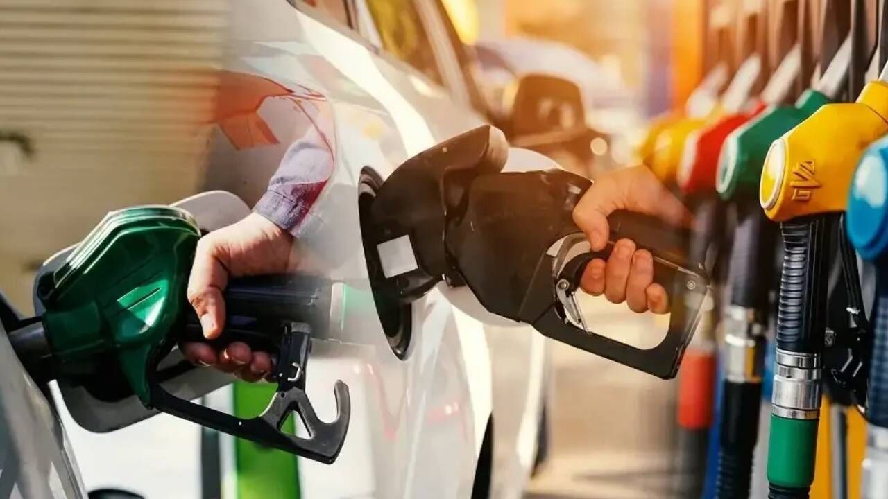 Benzi̇n Ve Motori̇nde Son Durum Akaryakıta Dev Zam Geliyor! (13 Mart 2026 Cuma)