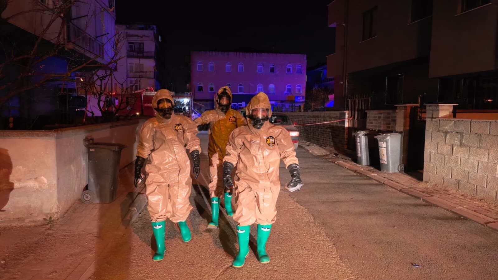 Bursa'da Gaz Paniği Tuvalette Çakmak Patlattı (3)