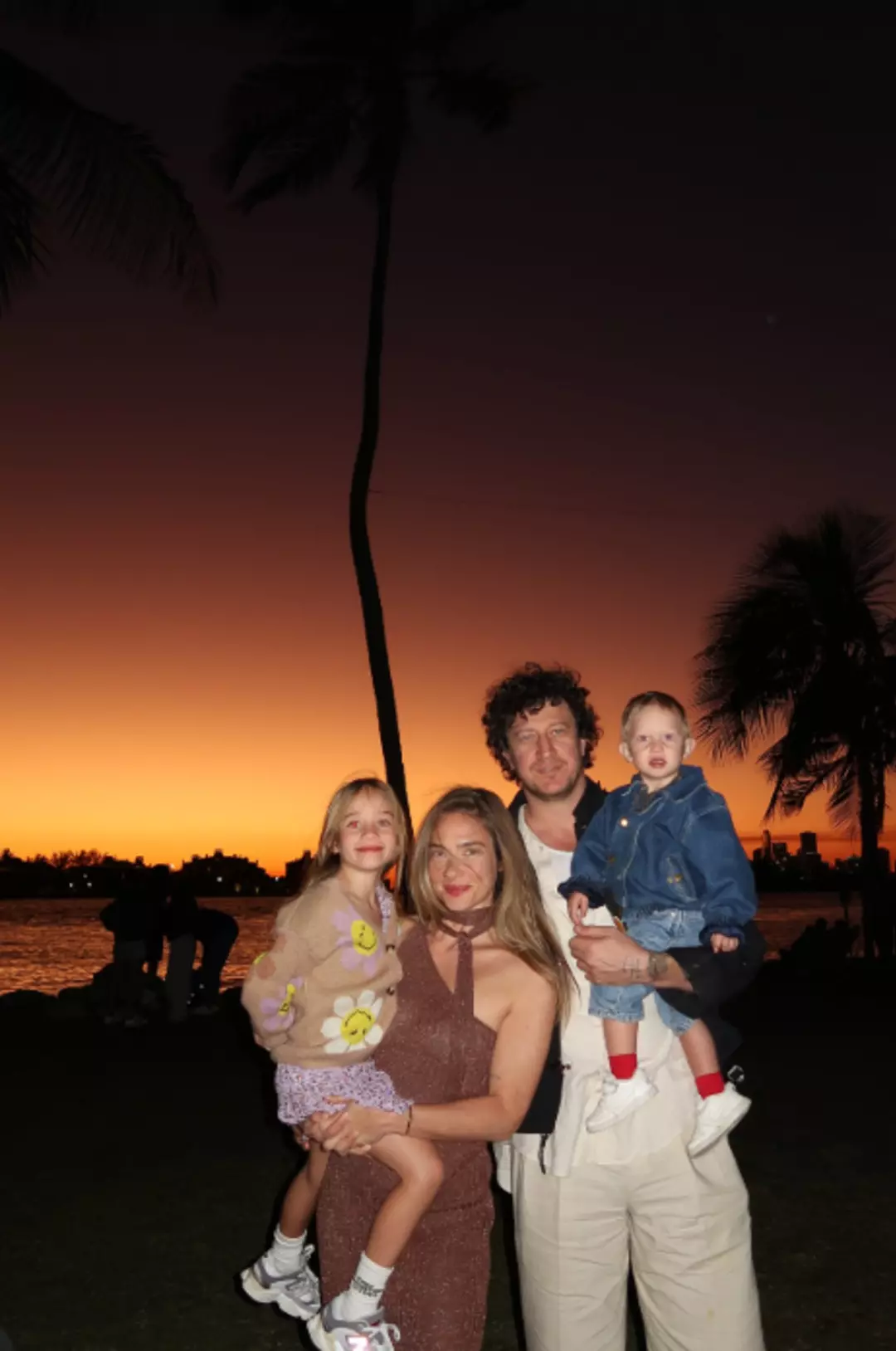 Caner Erdeniz Ailesi