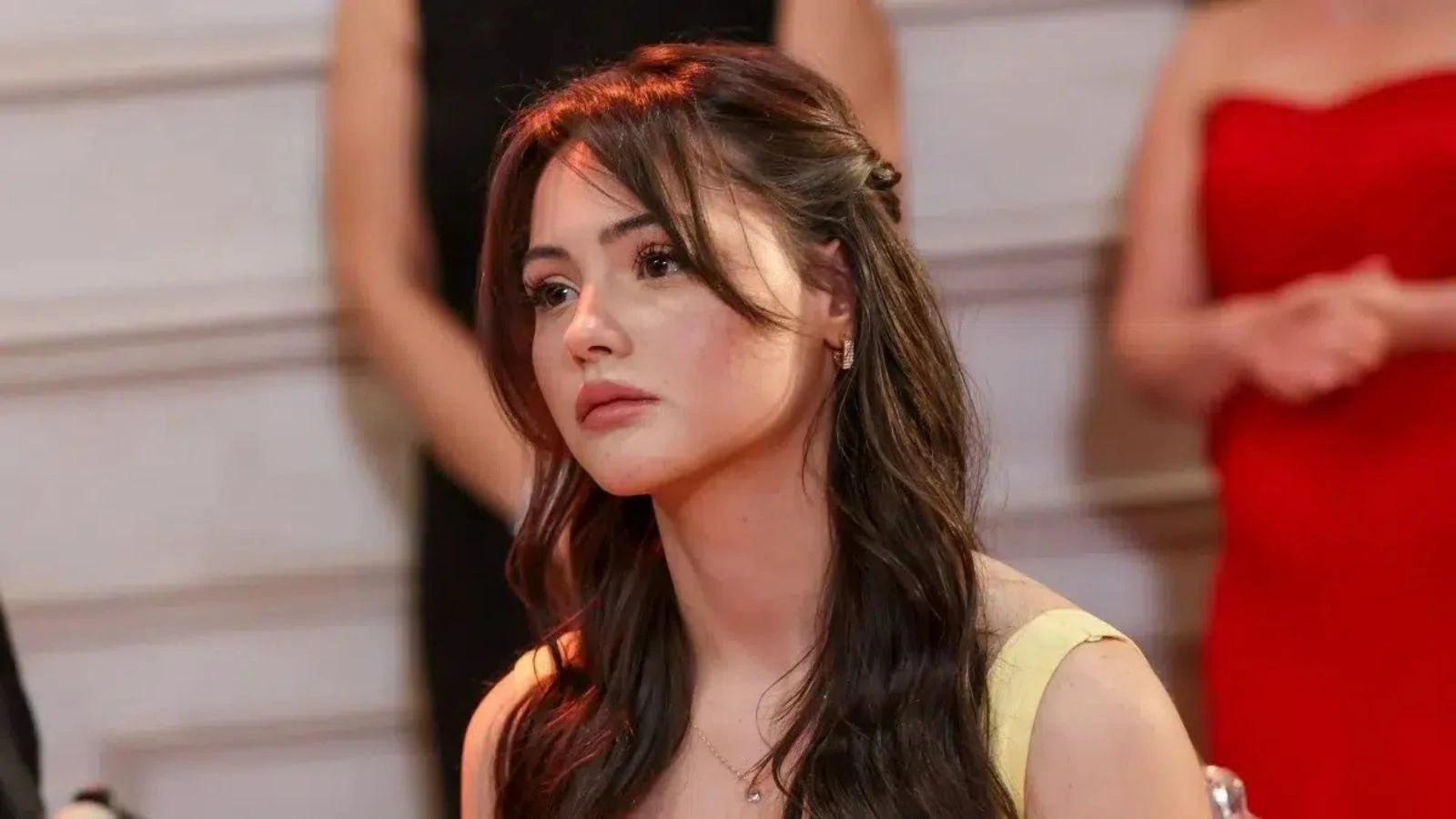 Derya Pınar Ak Yaşı