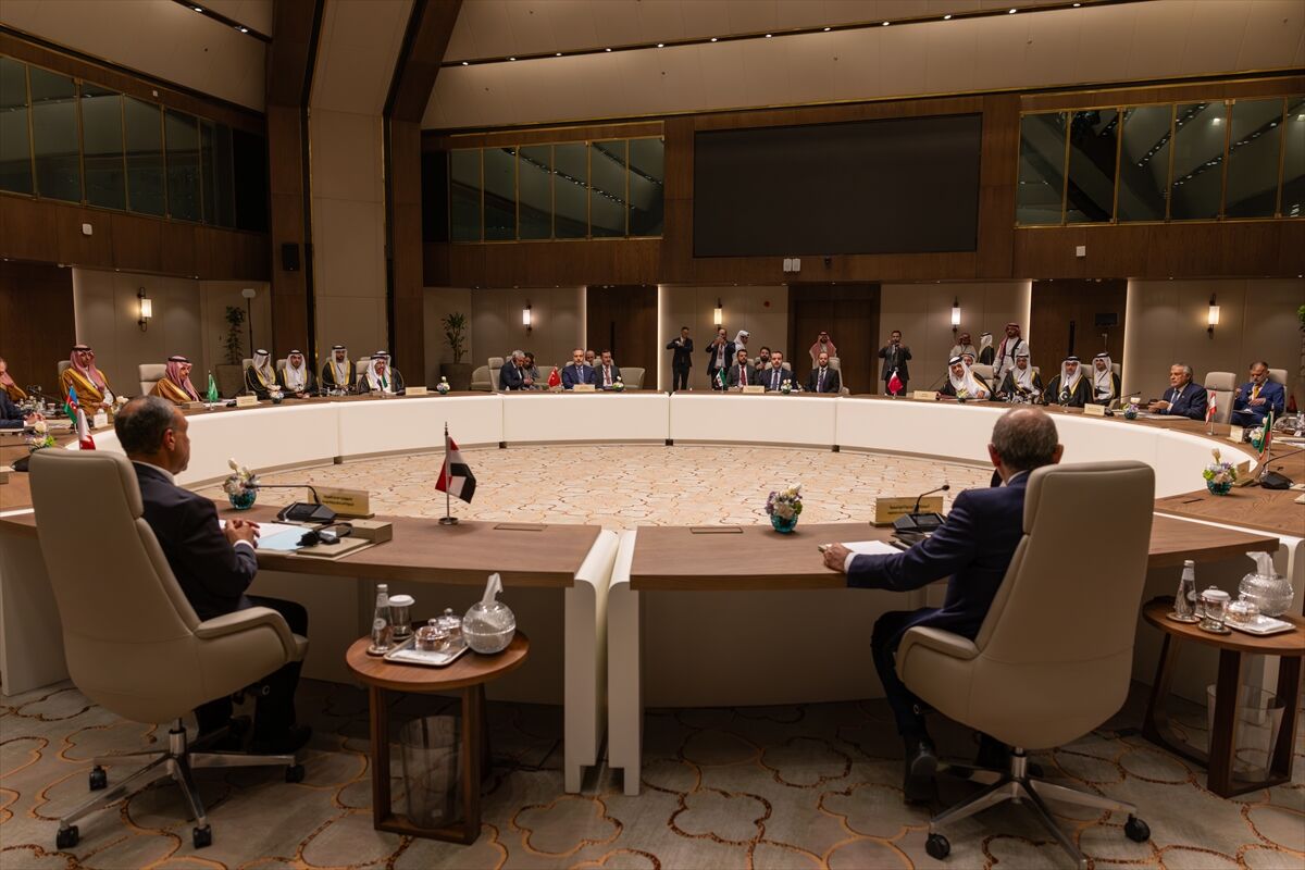 Dışişleri Bakanı Fidan, Suudi Arabistan'ın Ev Sahipliğinde Düzenlenen Toplantıya Katıldı (7)