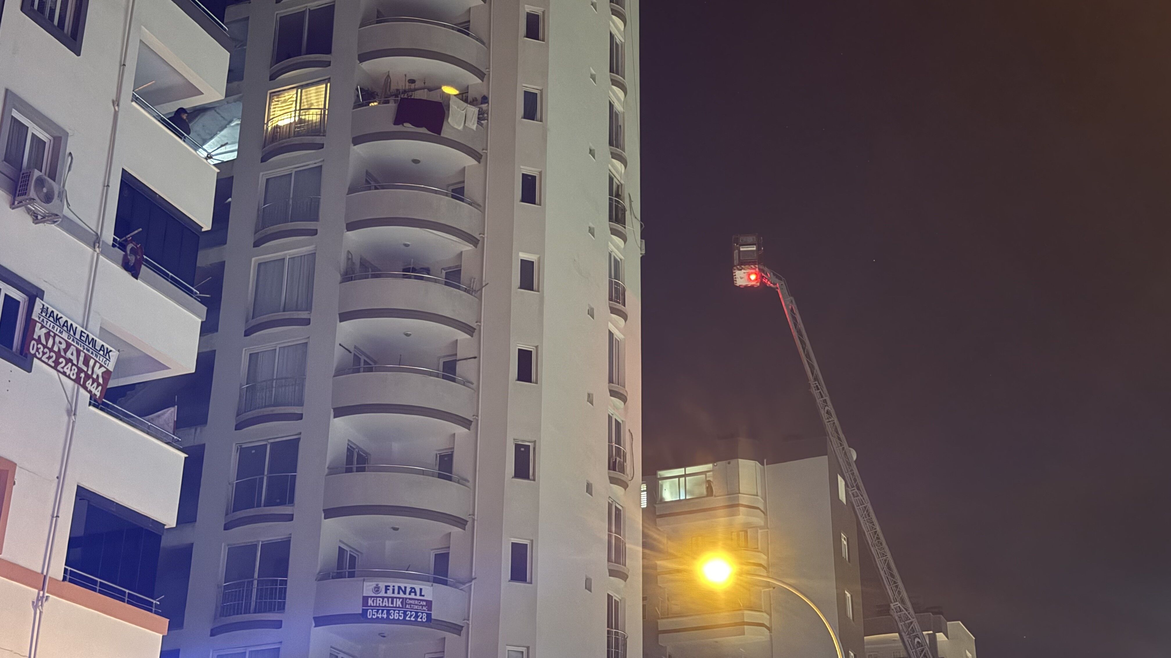 Evi Yakmakla Tehdit Etti! Adana'da 4 Saatlik Panik (2)