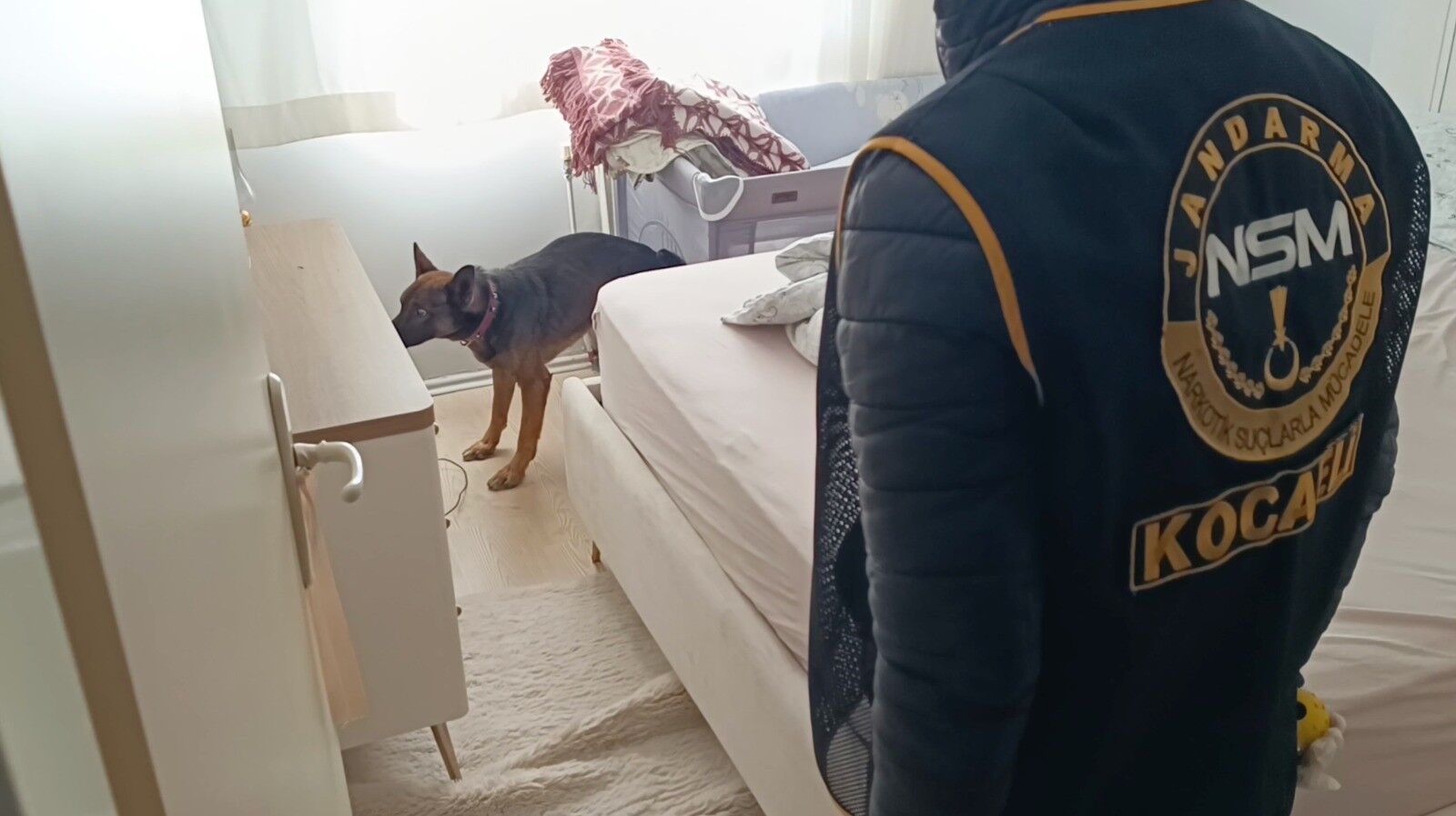 Evleri Seraya Tuvaletleri Laboratuvara Cevirmisler 36 Gozalti Kocaeli Uyusturucu (1)