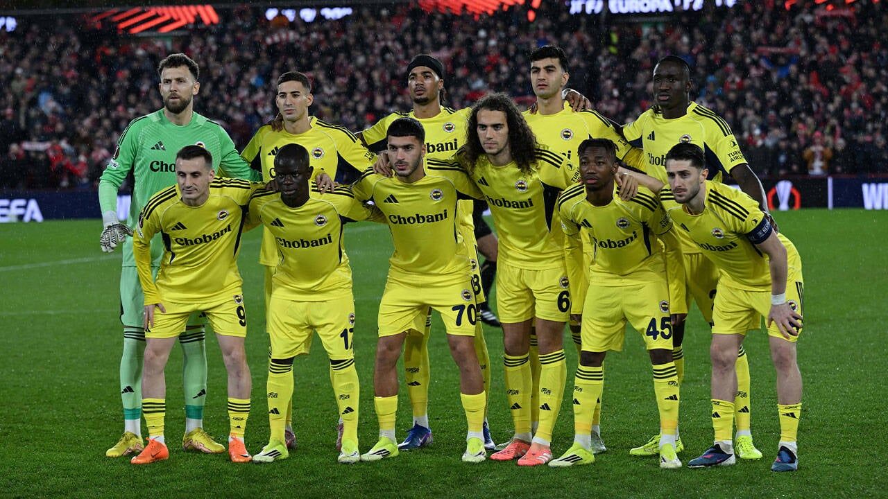 Fenerbahce Antalya Deplasmaninda Ilk 11 De Surpriz Isim