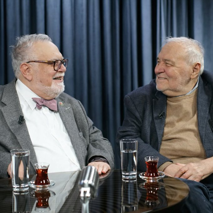 H D 3 Zf W E A A3Qt1