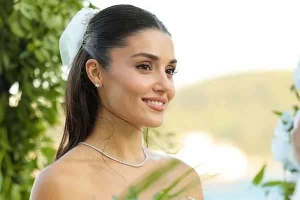 Hande Erçel Yakalama Kararı