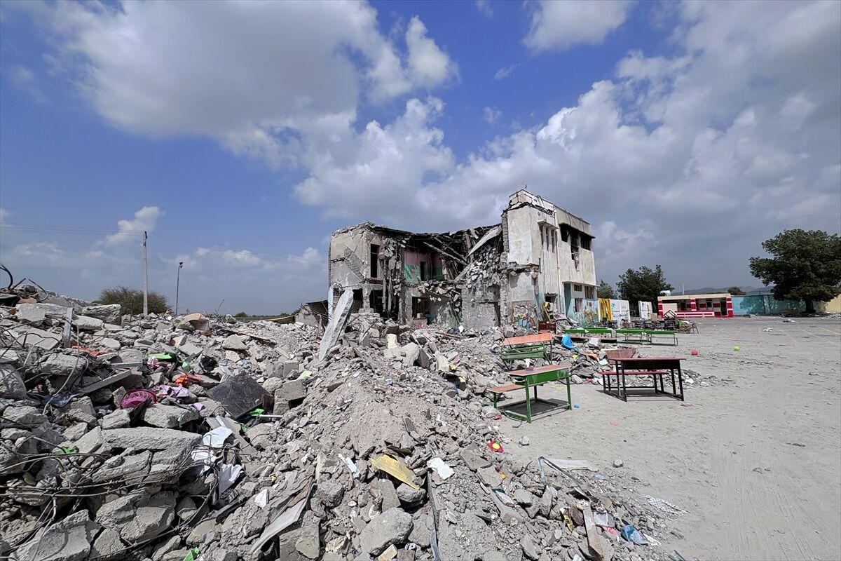 Ilkokulabombalısaldırı5454 (4)