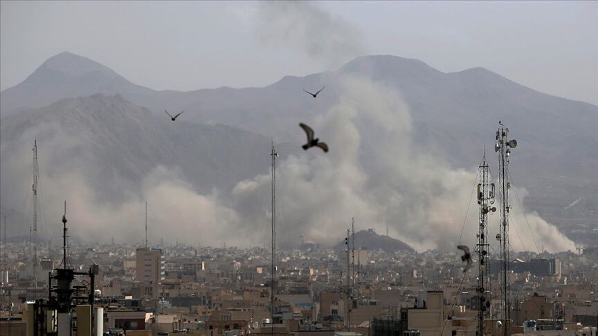 İran'ın Irak Sınırında Kanlı Pusu Bombalı Saldırı, 22 Ölü! (2)