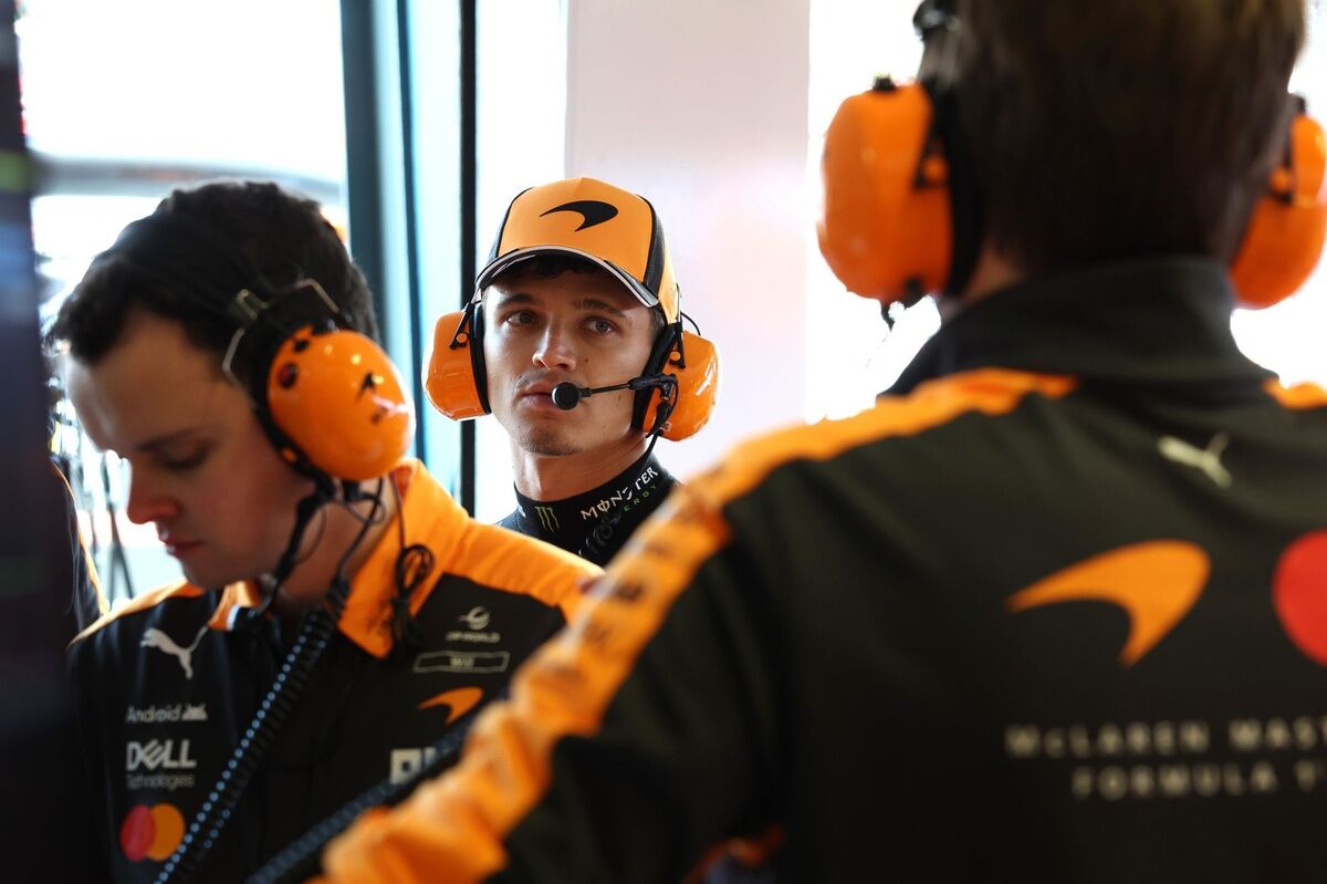 Lando Norris Mclaren (1)-1