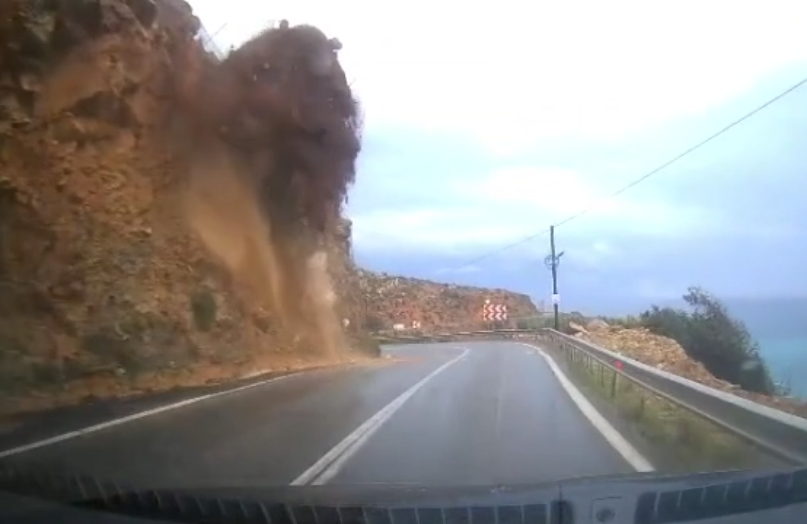 Mersin Antalya Yolunda Heyelan 1