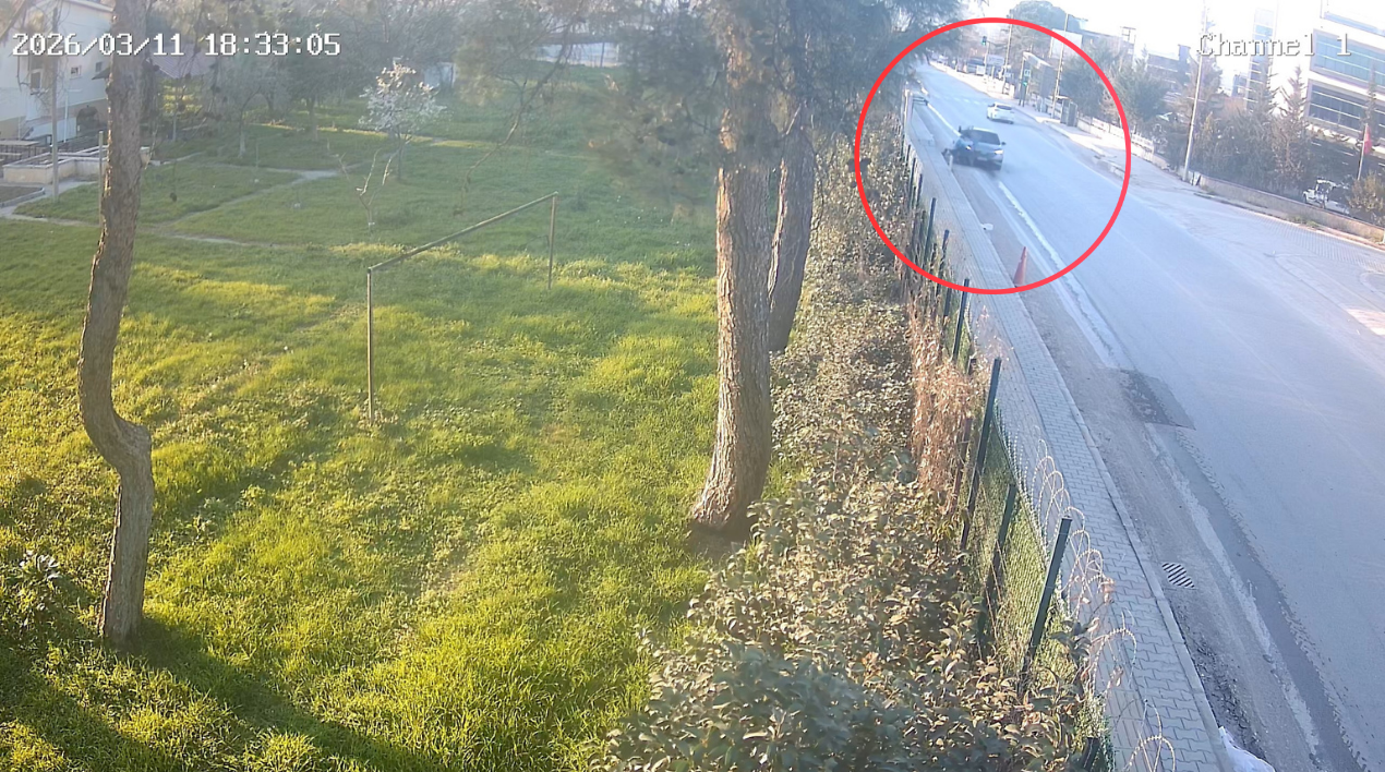 Metrelerce Havaya Uçtu! Hastane Karşısında Korkunç Kaza