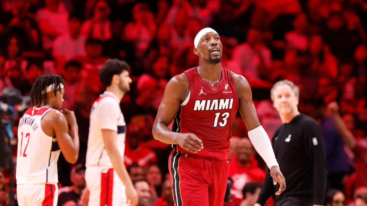 Nbade Tarihi Rekor Bam Adebayo 83 Sayi Atti Kobe Bryanti Gecti Kaq6