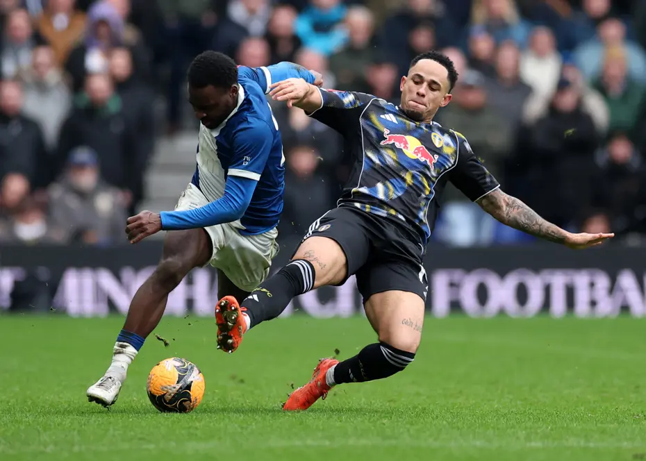 Osayi Samuel2 632971