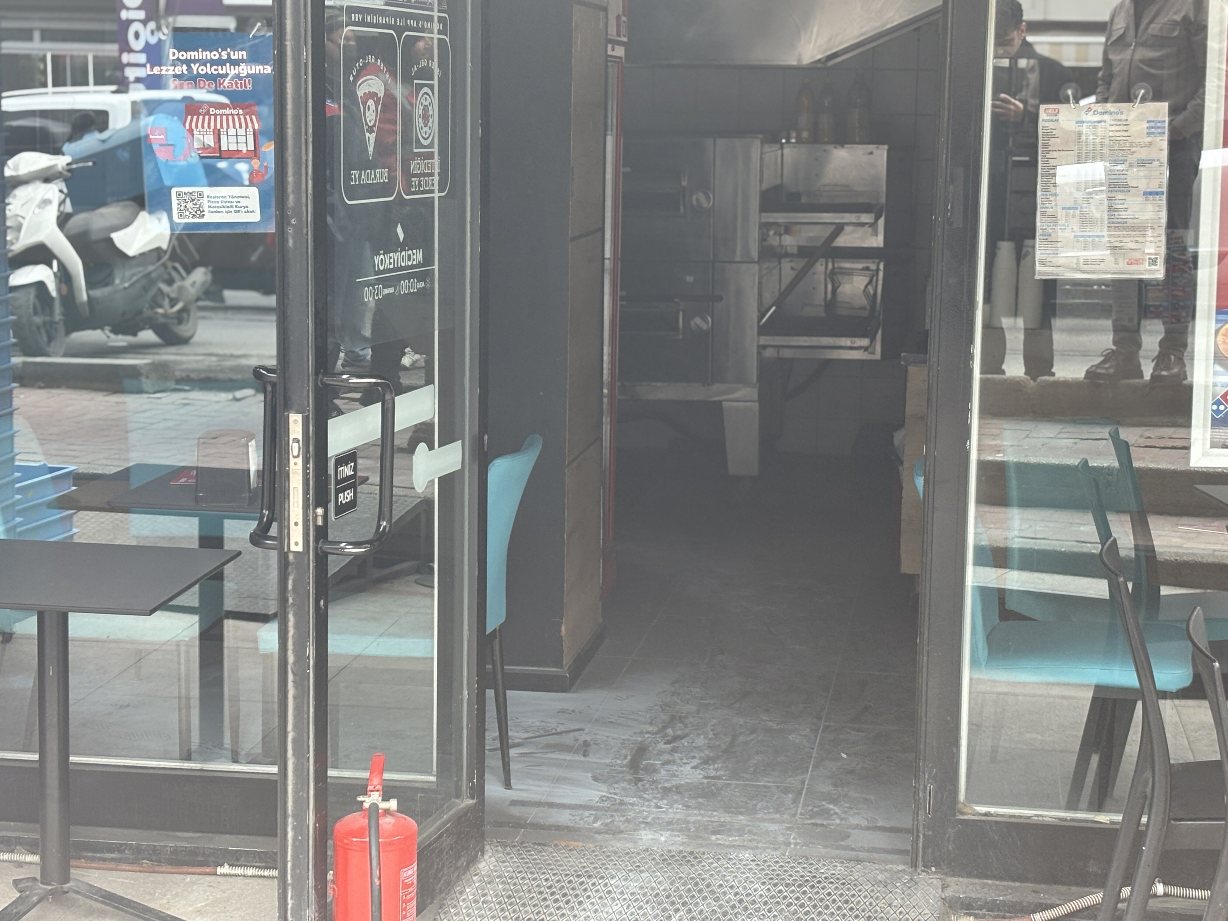 Ş İ Ş L İ P İ Z Z A C I78822