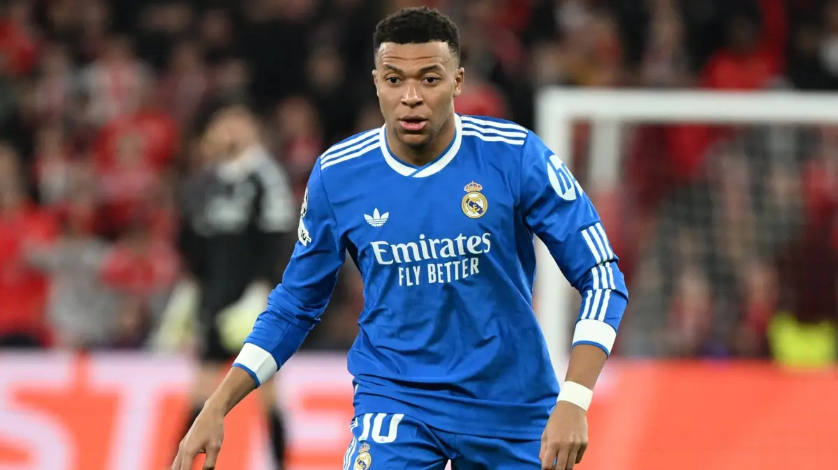 T25 Real Madridde Kylian Mbap 344