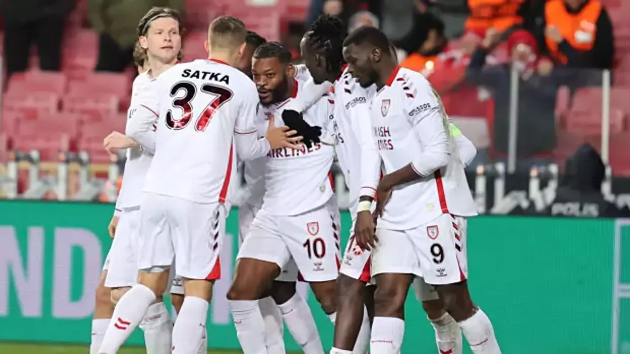 Tarih Yazmaya Devam Samsunspor Avrupada Farkli Turladi 1772134464 4331