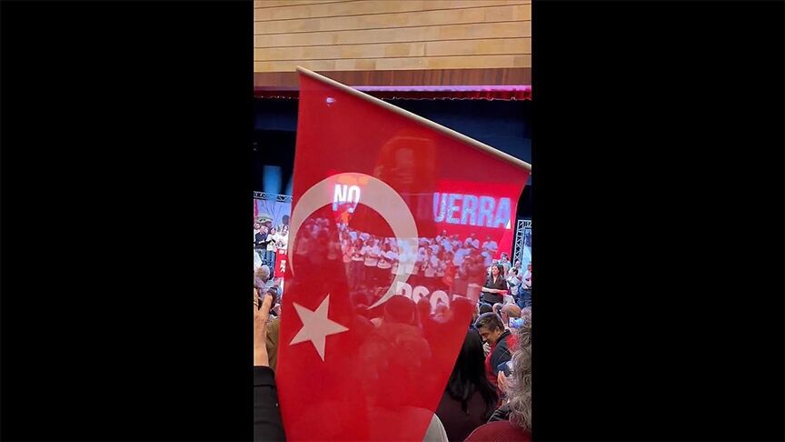 Thumbs B C Afb8Ce0Eed496F9C34E8B5F66531129B