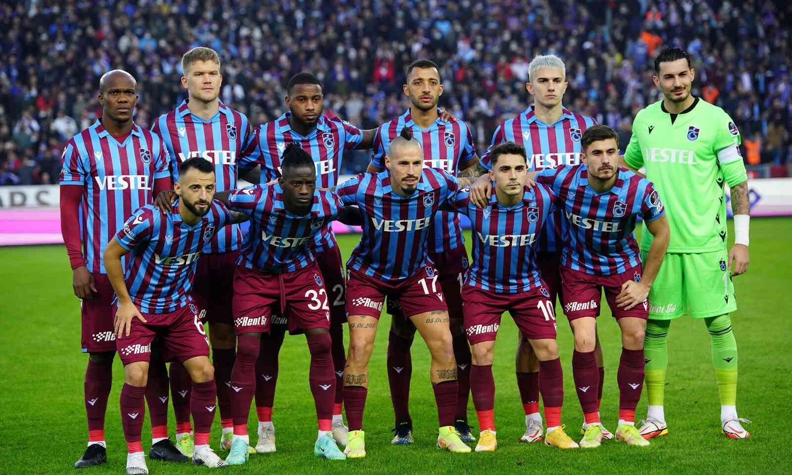 Trabzonspor 2021 Yilini Lider Olarak Tamamladigi S 1640851246563