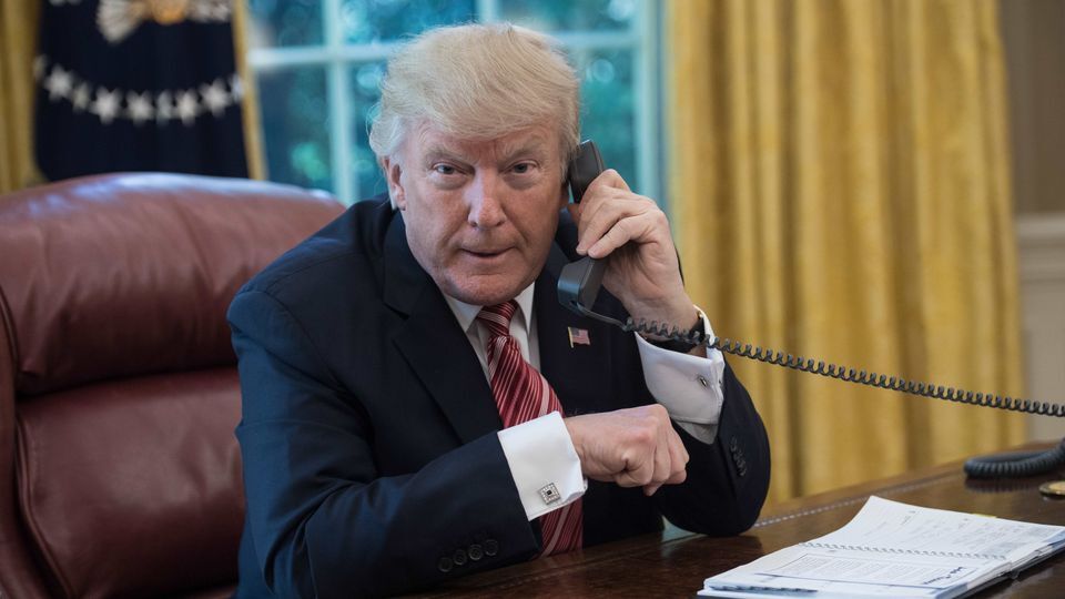 Trump Telefon Gorsumesi