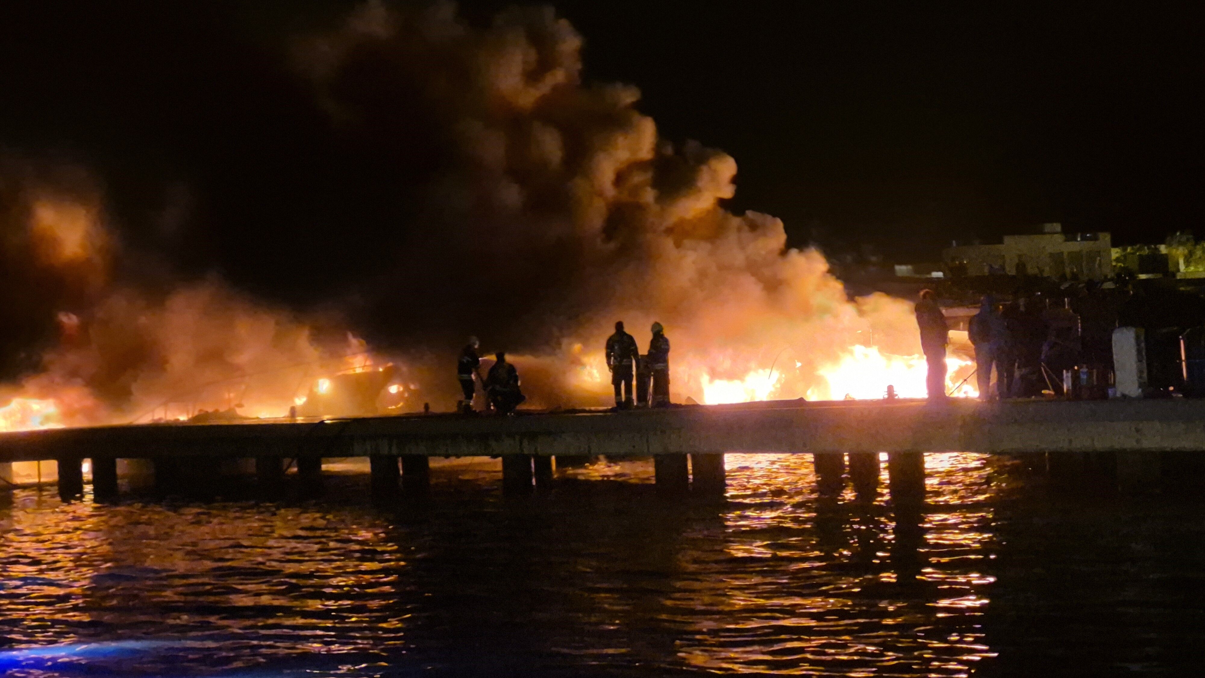 Yalıkavakmarınayangın67724