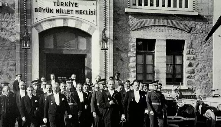 23 Nisan Atatürk