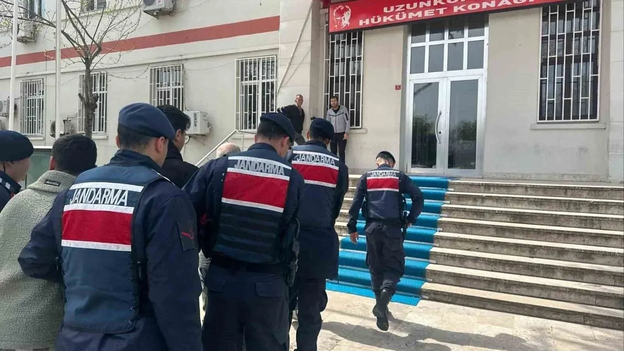 24 ilde göçmen kaçakçılarına büyük darbe: 89 tutuklama
