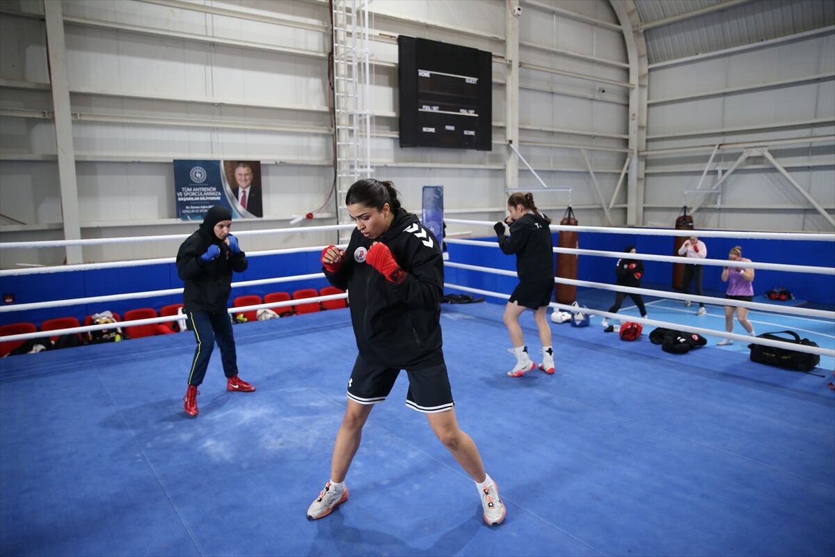 A A 20260401 40984981 40984980 K A D I N B O K S M I L L I T A K I M I N D A N 4 S P O R C U A Z E R B A Y C A N D A K I T U R N U V A D A Y U M R U K S A L L A Y A C A K